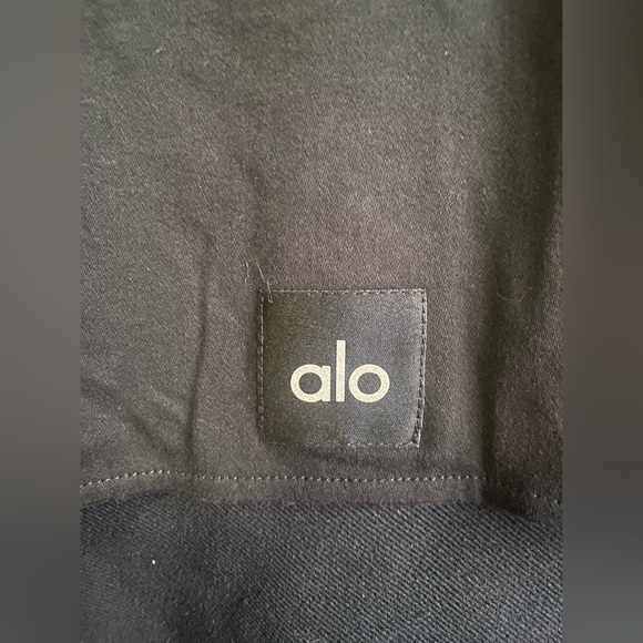 New Alo Yoga Formation Trench Coat Black - Picture 11 of 15